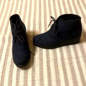 Ankle boots, size 7, dark black